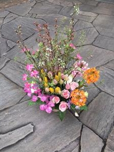 春のアレンジメント|「フローラ麻布」　（東京都港区の花屋）のブログ